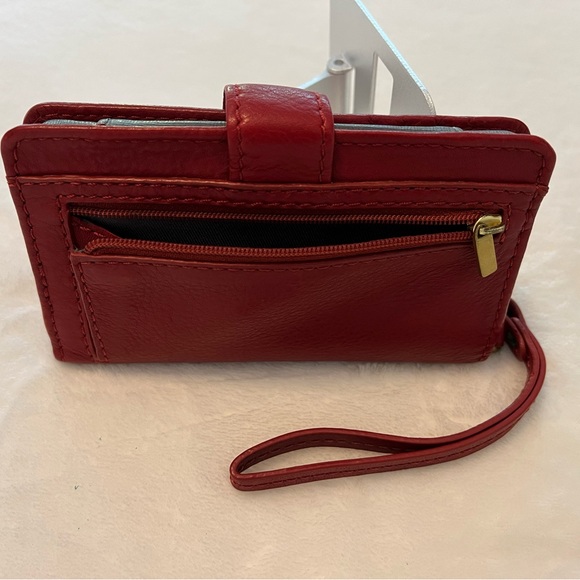 Fossil Red Wine Wrislet Wallet - Picture 4 of 4